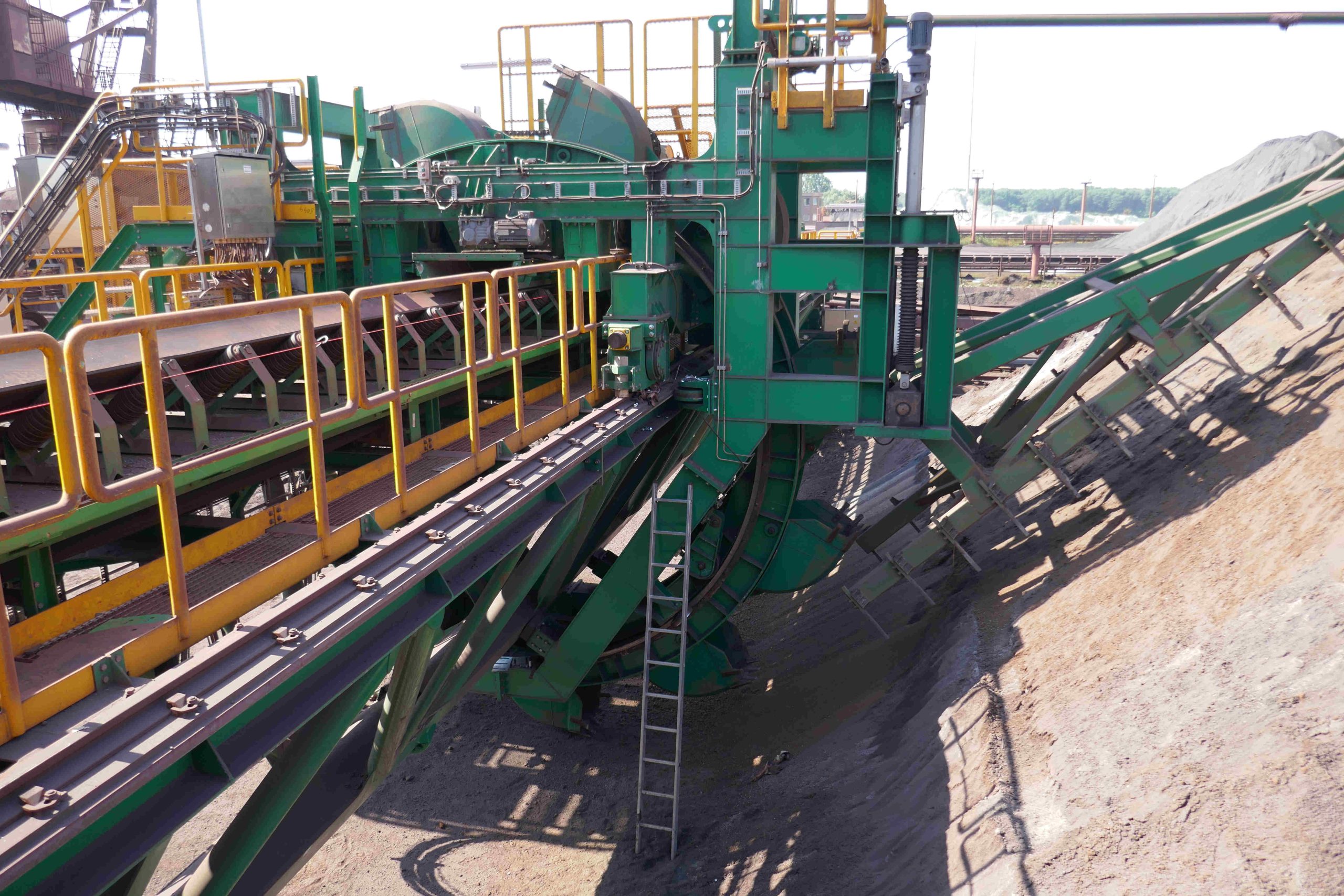 KRAN- UND FÖRDERTECHNIK